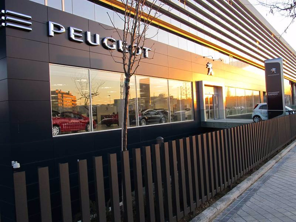 Concesionario de Peugeot. FOTO: Peugeot