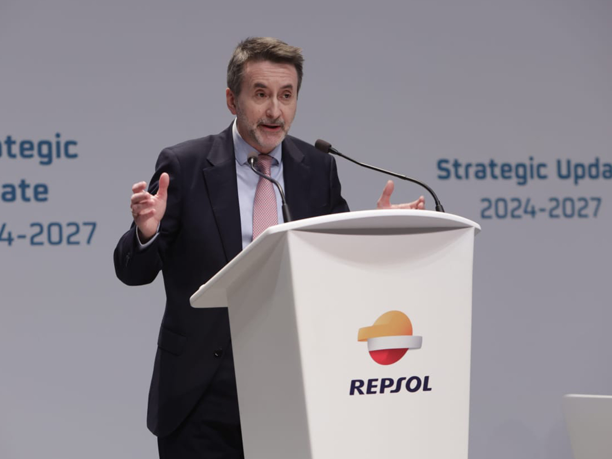 El CEO de Repsol, Josu Jon Imaz, habla en la presentación de resultados de la compañía. FOTO: Daniel Santamaría
