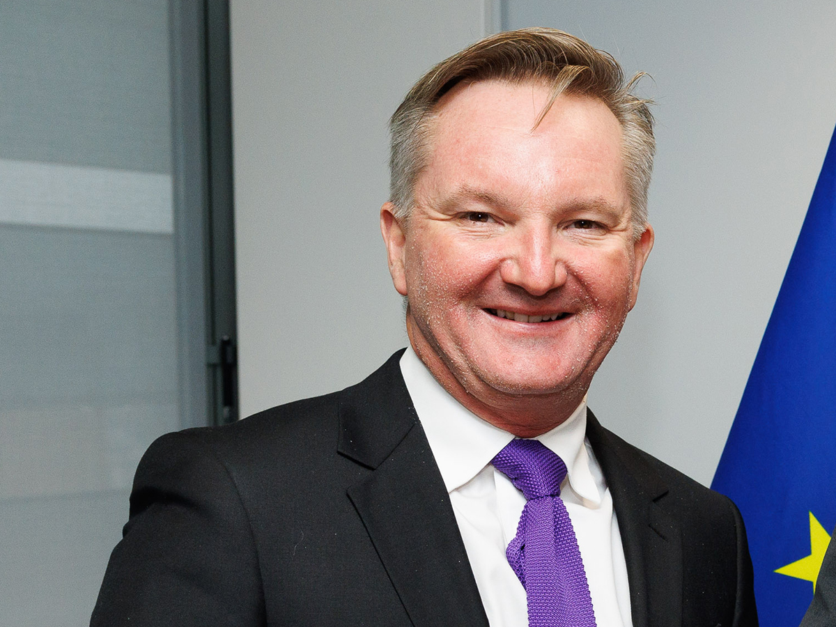 El ministro de Australia de Cambio Climático y Energía, Chris Bowen. FOTO: Christophe Licoppe