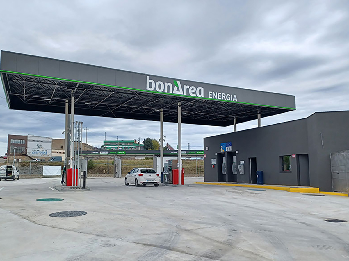 Una gasolinera del hipermercado Bonarea. 