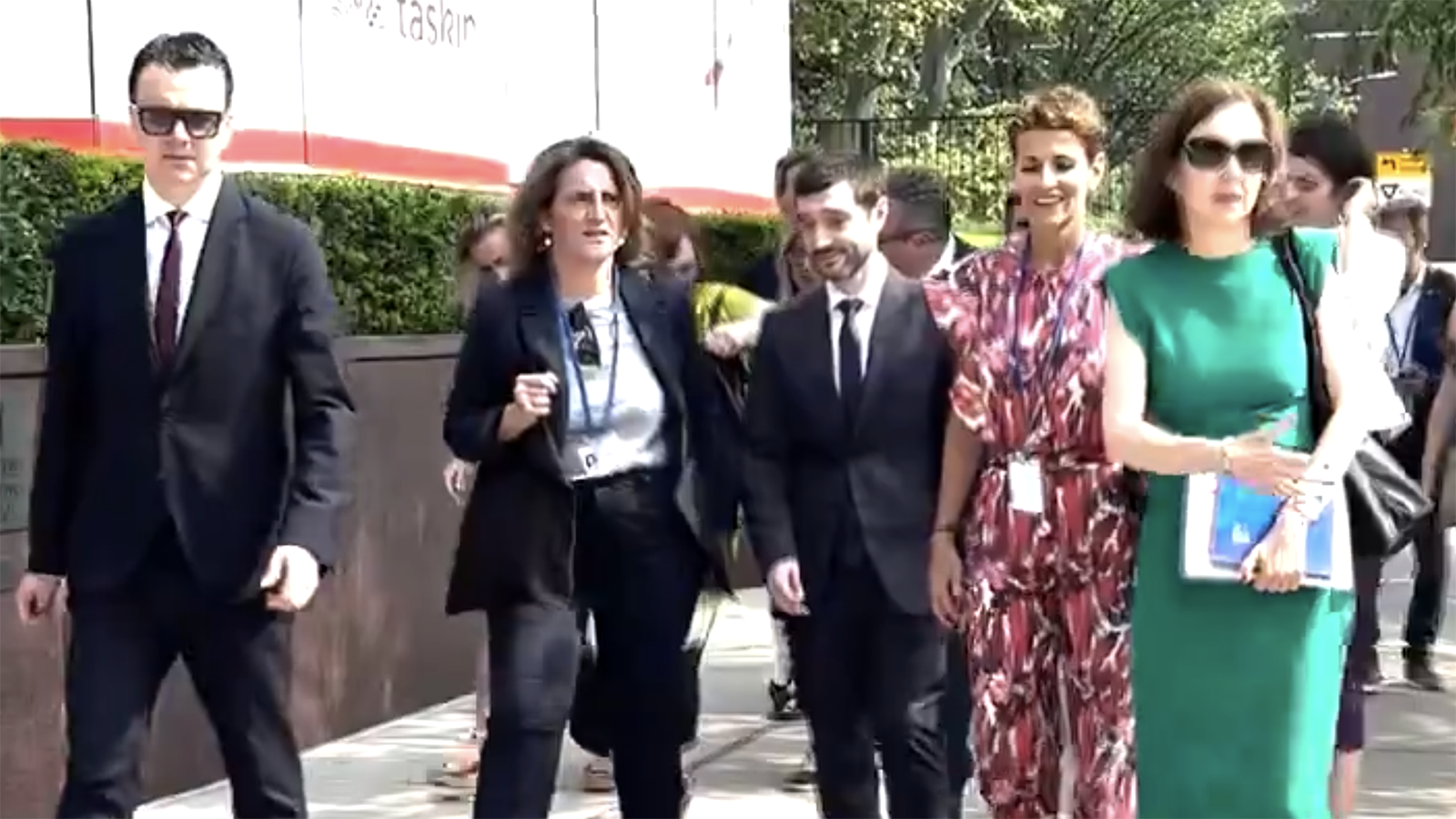 La vicepresidenta tercera y ministra española para la Transición Ecológica, Teresa Ribera, y el ministro de Derechos Sociales, Pablo Bustinduy, en la ONU.