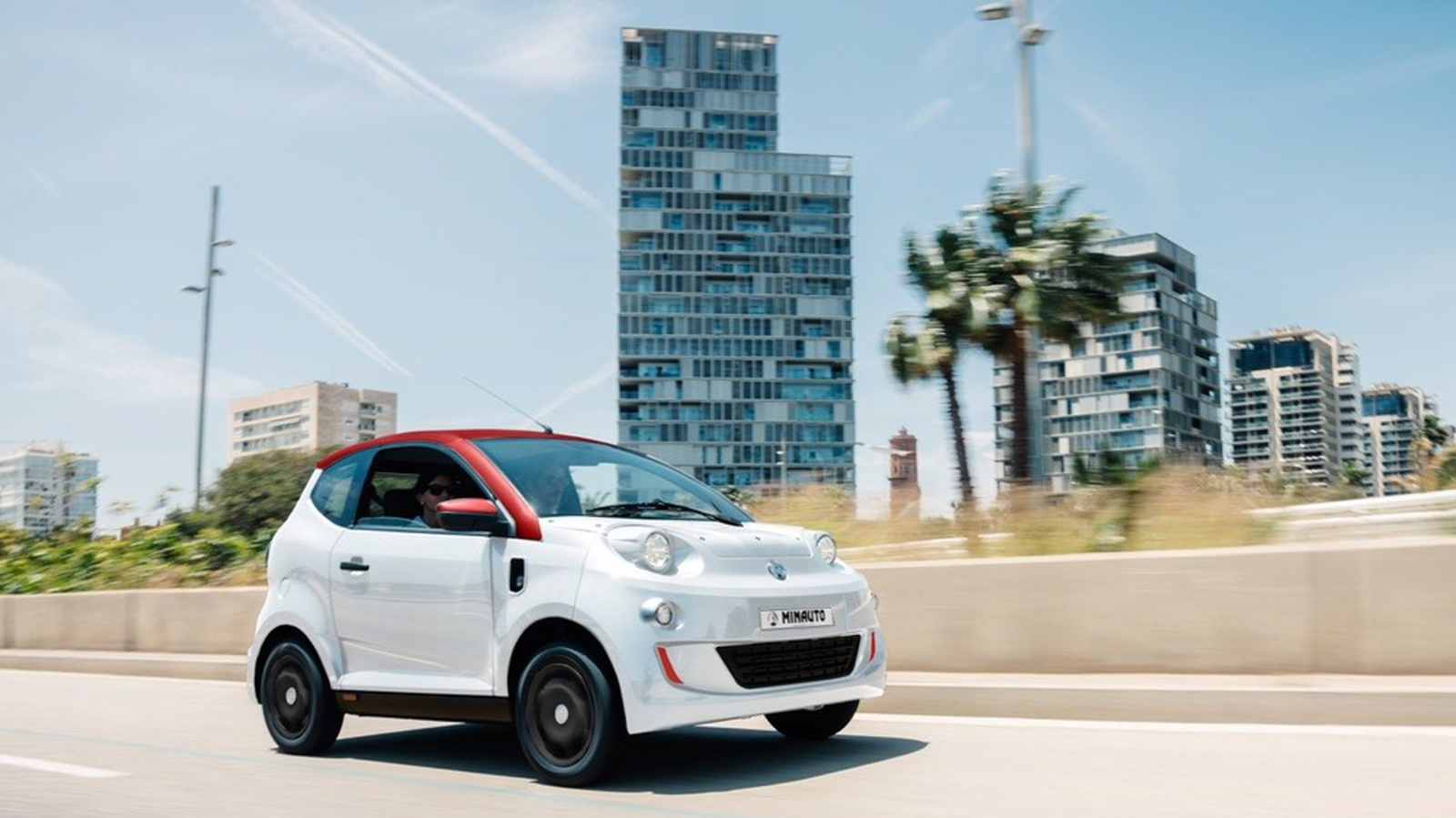 Aixam presenta el nuevo e-Miniauto Chic 100% eléctrico.