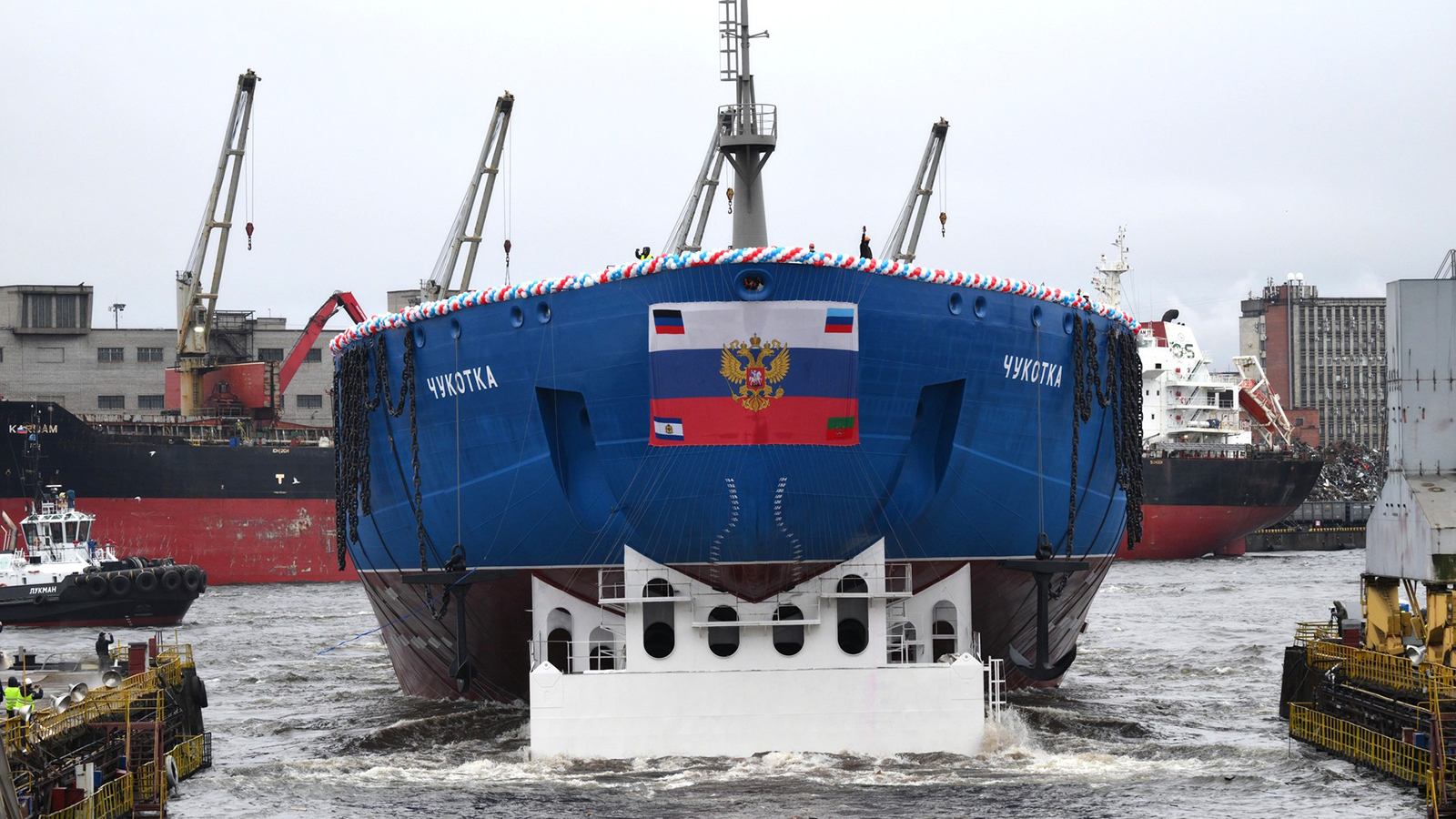 Ceremonia de lanzamiento del rompehielos nuclear Chukotka.