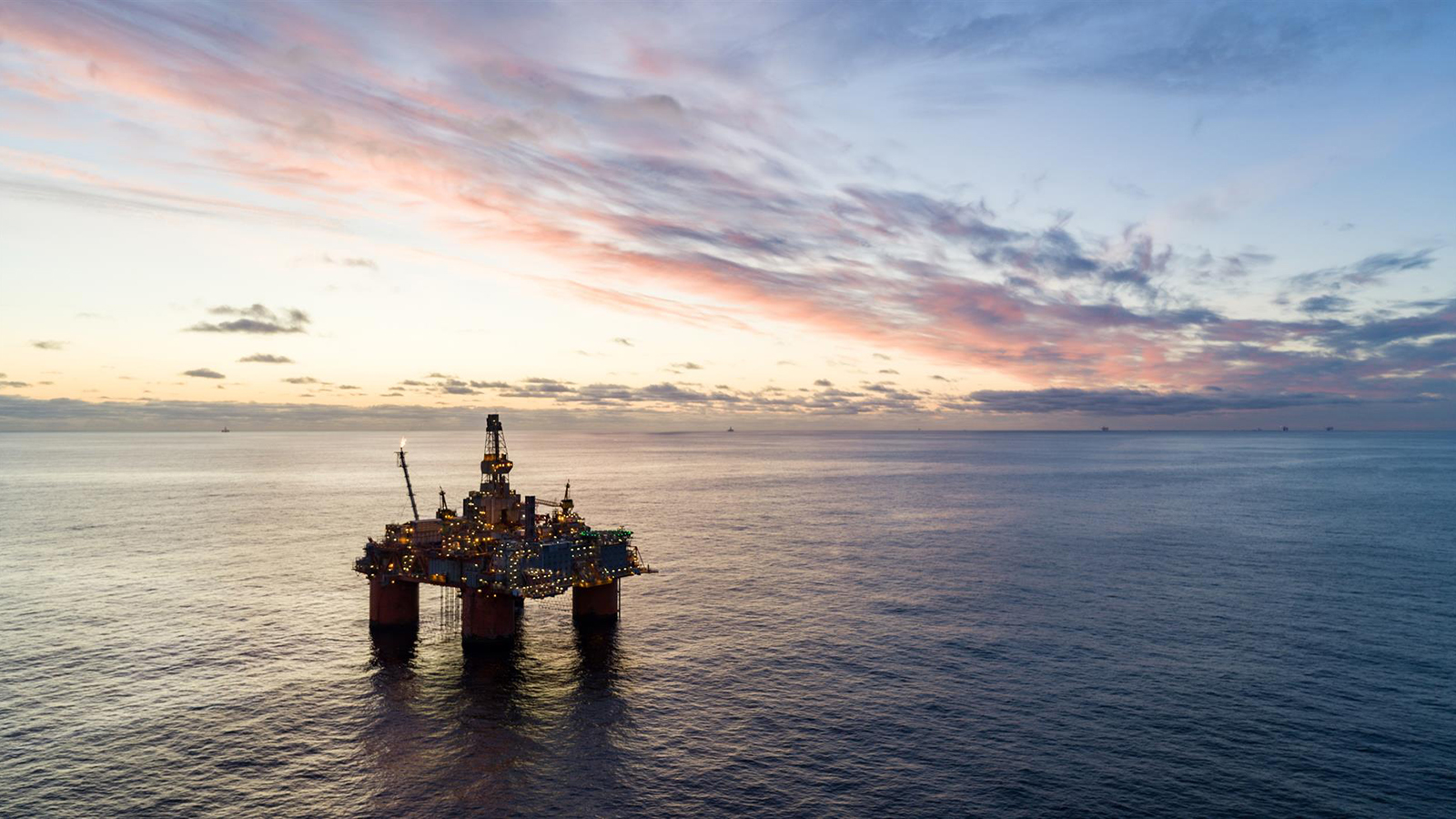 Equinor's Storre, plataforma petrolera en el Mar de Noruega. - Equinor