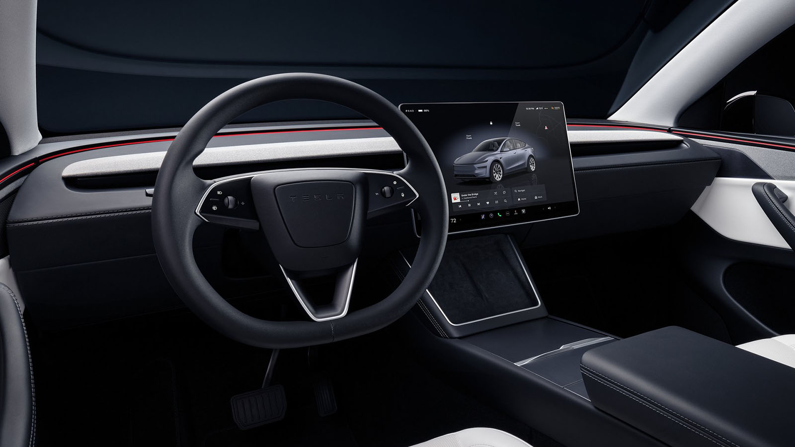 El interior es más espartano.  /></p><p>La llegada de esta nueva alternativa responde básicamente a mejorar su incidencia en el mercado. Y es que las ventas de Tesla en EEUU cayeron un 34% en el Q1 2025, con el Model Y bajando a 64.000 unidades en los tres primeros meses. <strong>Globalmente, fue el EV más vendido en 2025 con 1,58 millones</strong>, pero tanto la competencia china como la europea siguen apretando. En España, Tesla matriculó 16.000 coches el año pasado con una cuota del 15,7%), dejando al Model Y segundo con 6.005 unidades y mejorando finalmente los datos en u 9%. La pena, repetimos, parece ser que de momento no estará en nuestro mercado aunque de llegar, seguro que ayuda a engrosar unas ventas que, como decimos, han comenzado muy bien para Tesla.</p></div></body></html>