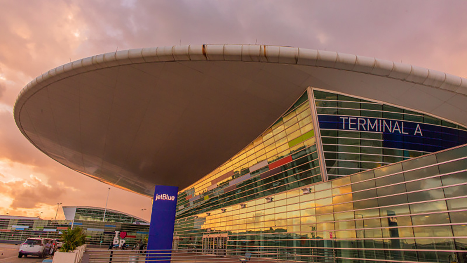 Aeropuerto Internacional Luis Muñoz Marín de Puerto Rico. - Aeropuerto Internacional Luis Muñoz Marín