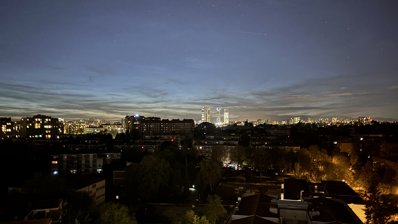 Madrid recupera la electricidad en el histórico apagón del 28 de abril. - i.