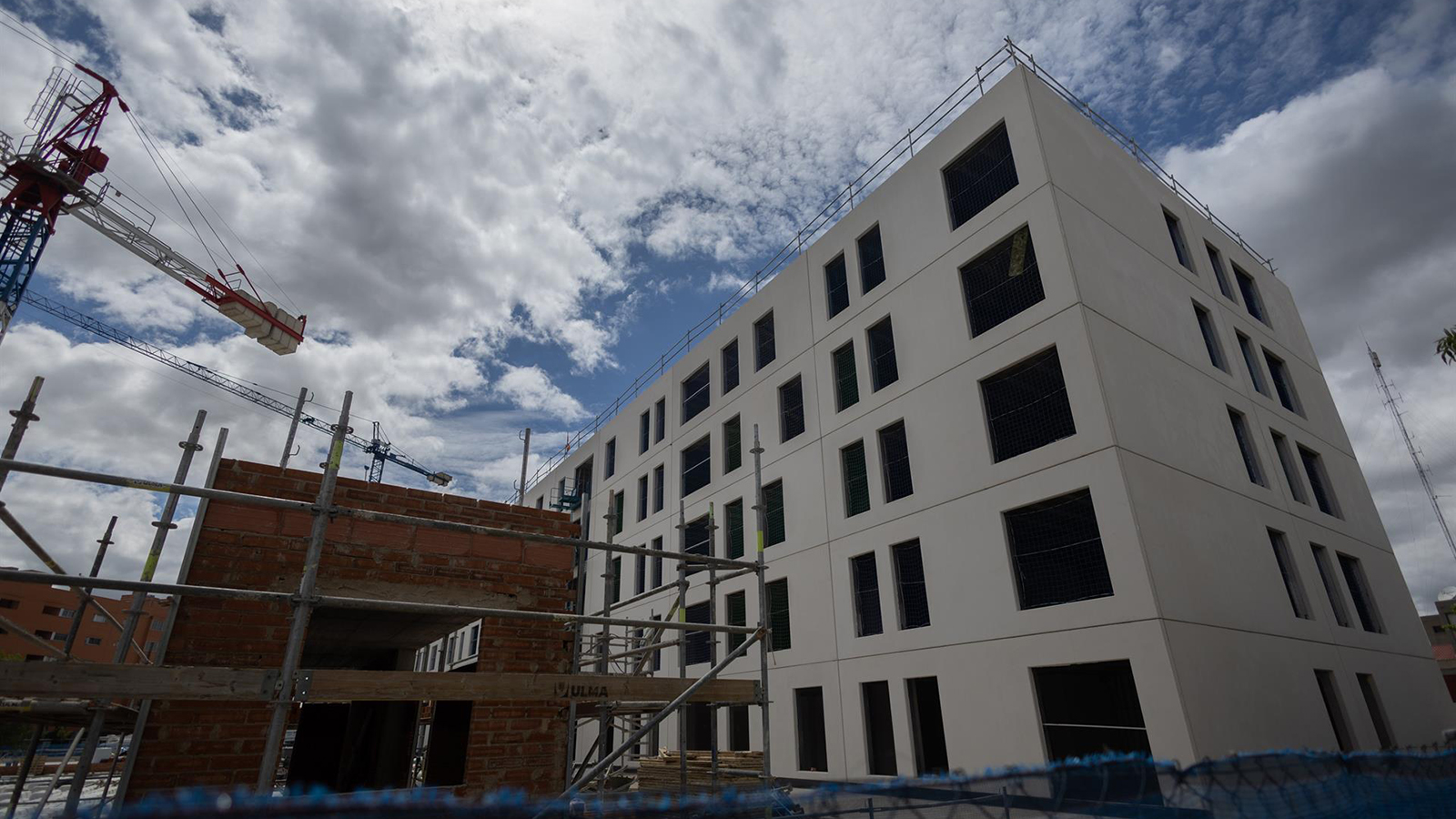 Construcción de un bloque de viviendas. - Eduardo Parra - Europa Press 