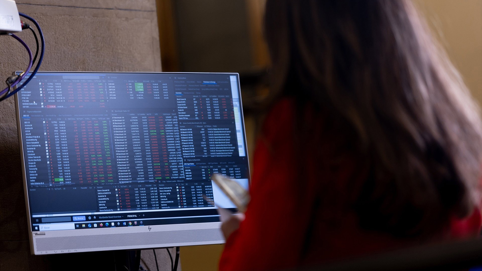 Un panel del IBEX 35 en el Palacio de la Bolsa de Madrid. - Europa Press