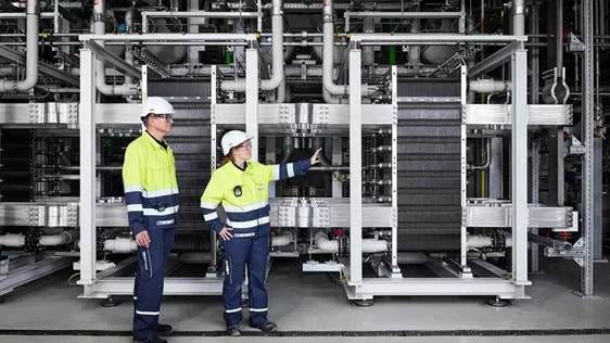Electrolizadores PEM - Fuente: Air Liquide, 2024 /></p><p>En este artículo de Energy Analysis y que también podéis encontrar en <a href=