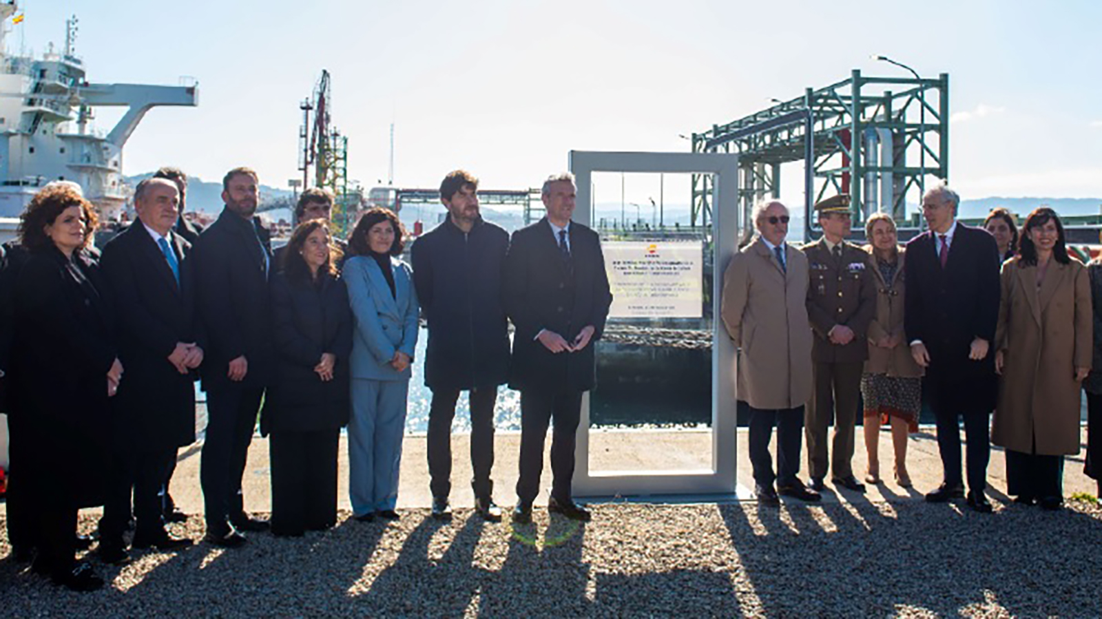 Repsol inaugura su nuevo terminal marítimo en el Puerto Exterior de Punta Langosteira. - Repsol