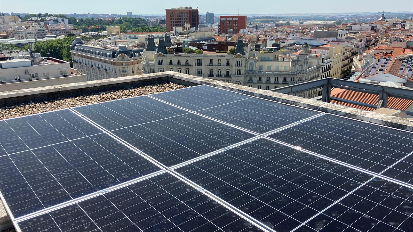 Instalación fotovoltaica de Iberdrola en el Congreso de los Diputados. - Iberdrola