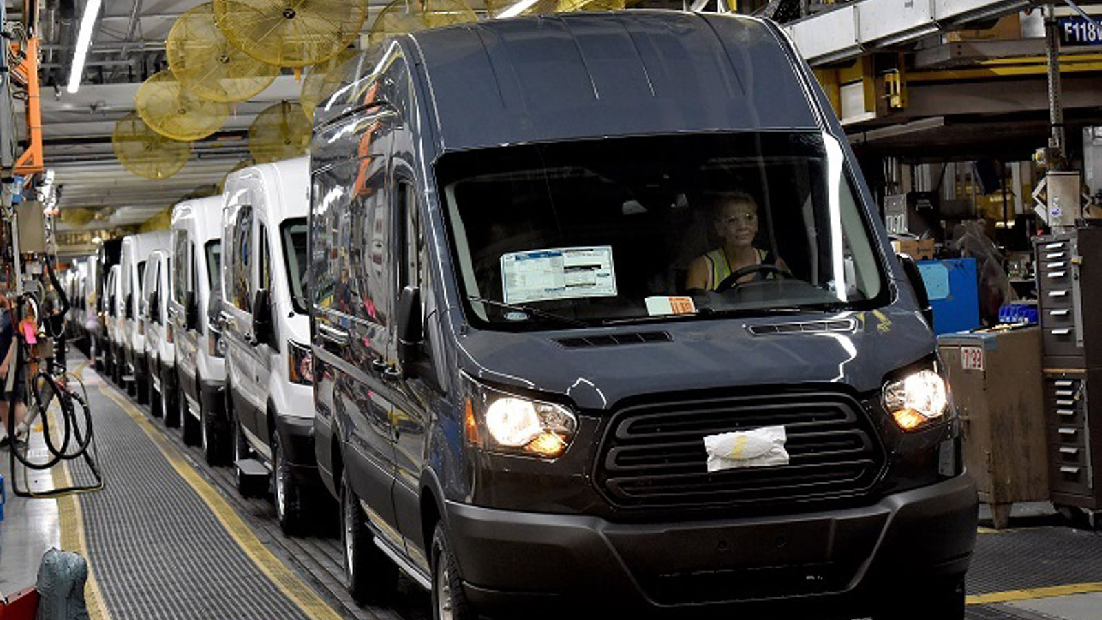 La industria automotriz europea alerta sobre el impacto de las nuevas medidas de protección del acero. - Ford