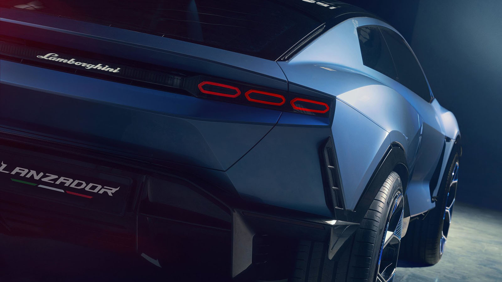 La decisión se tomará en breve.  - Lamborghini /></p><p>Este movimiento de Lamborghini es un indicador clave de la complejidad de la transición energética en el sector del lujo. Muestra que, incluso para marcas con una fuerte herencia tecnológica, <strong>la adopción de vehículos eléctricos no es solo una cuestión de ingeniería, sino también de preferencias delconsumidor</strong> y viabilidad de mercado.</p>
<blockquote><p>Relacionado:</p><p><a href=