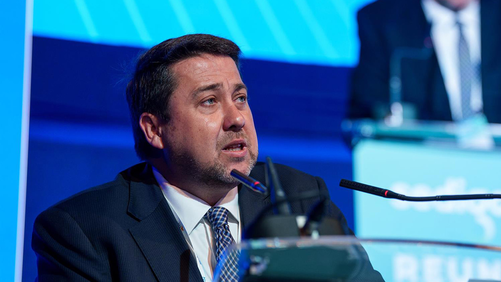 El presidente de Sedigás, Joan Batalla, interviene durante la reunión Anual de Sedigás. - Matias Chiofalo - Europa Press