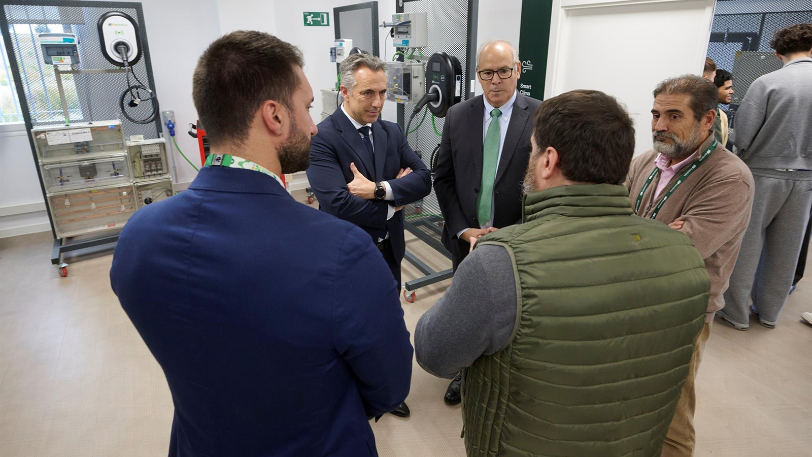 Iberdrola inaugura en su campus de Madrid espacio pionero para formar instaladores de soluciones energéticas. - Iberdrola