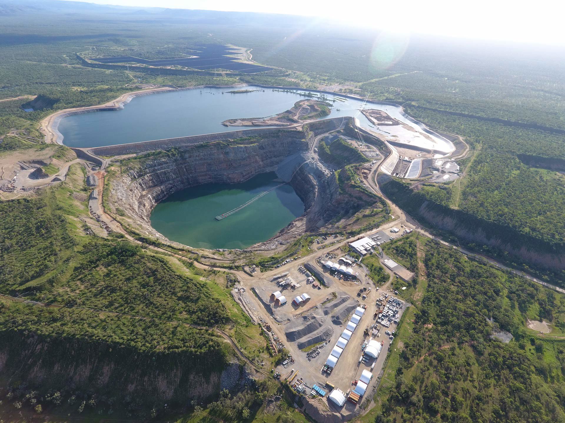 Queensland estrena la hidroeléctrica de bombeo Kidston, la primera registrada en la red principal de Australia en 40 años – El Periódico de la Energía