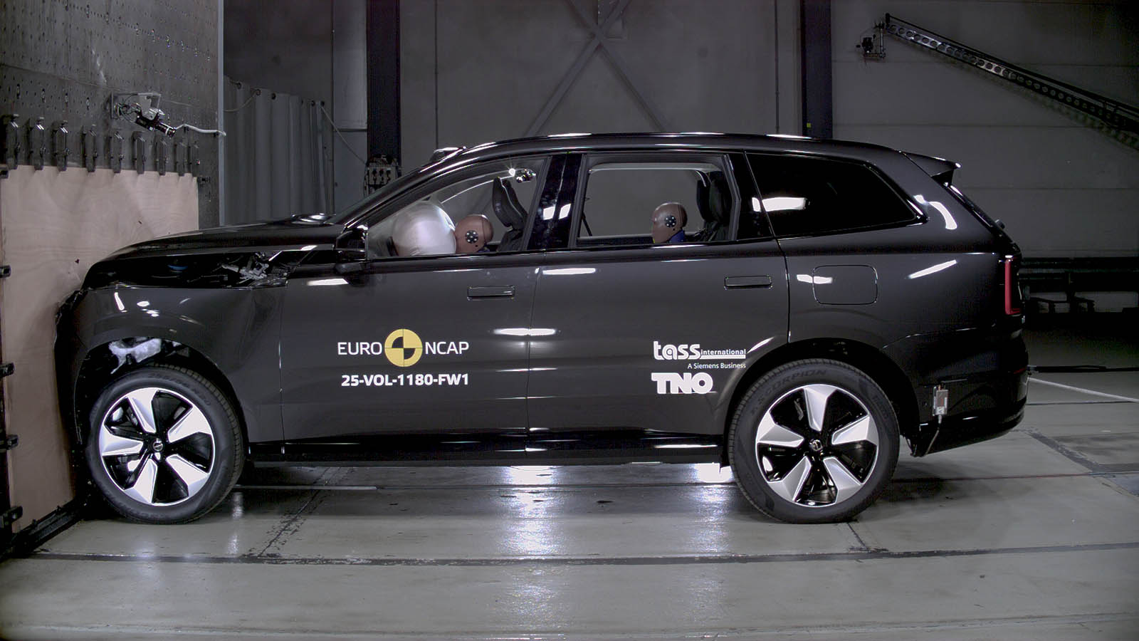 Como buen Volvo, el EX90 obtuvo muy buenos resultados.  - EuroNCAP /></p><p>En la categoría de grandes SUV, el nuevo <a href=
