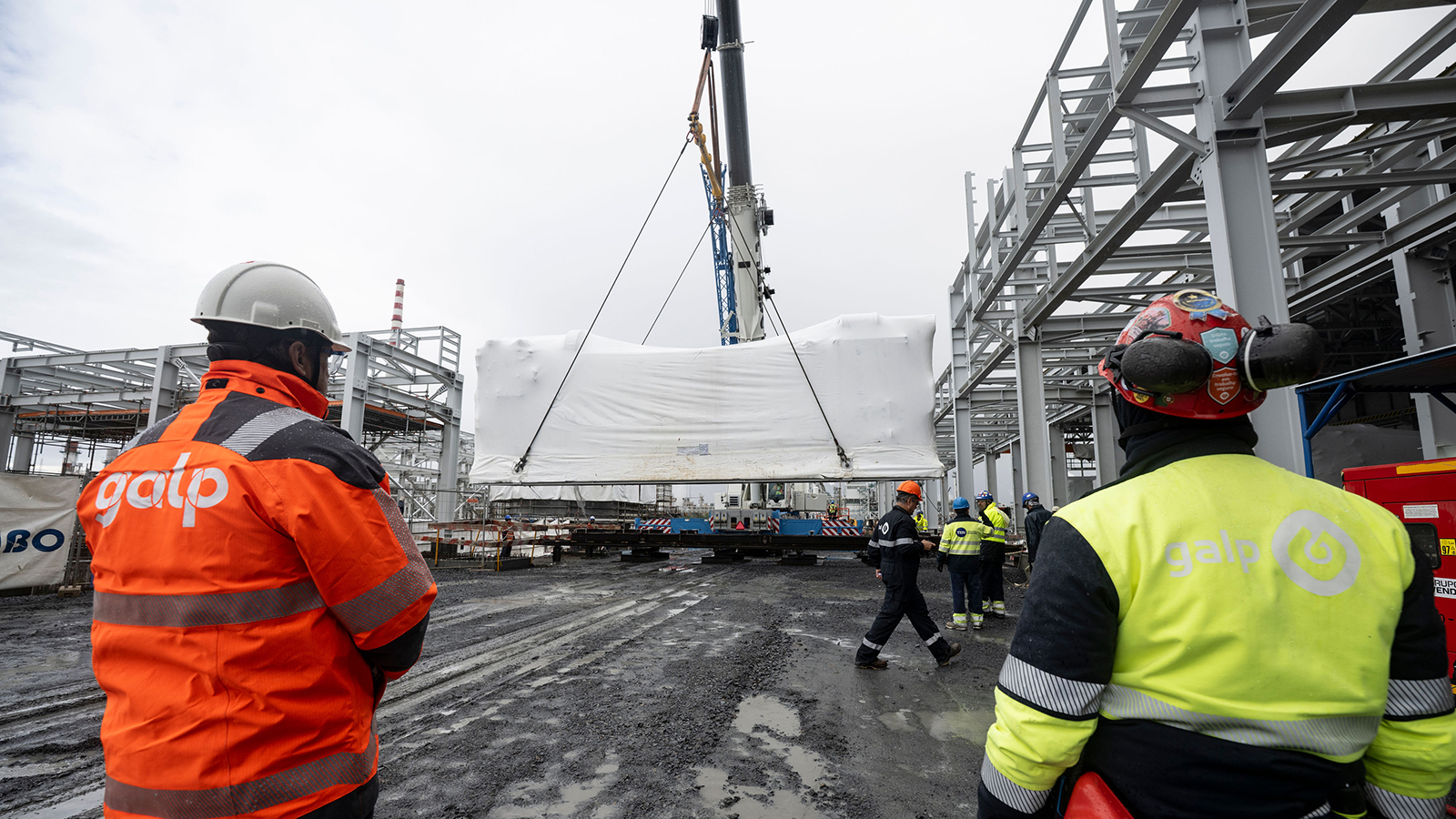Galp instala el 10º electrolizador del proyecto de Hidrógeno Verde de 100MW en Sines. - Galp