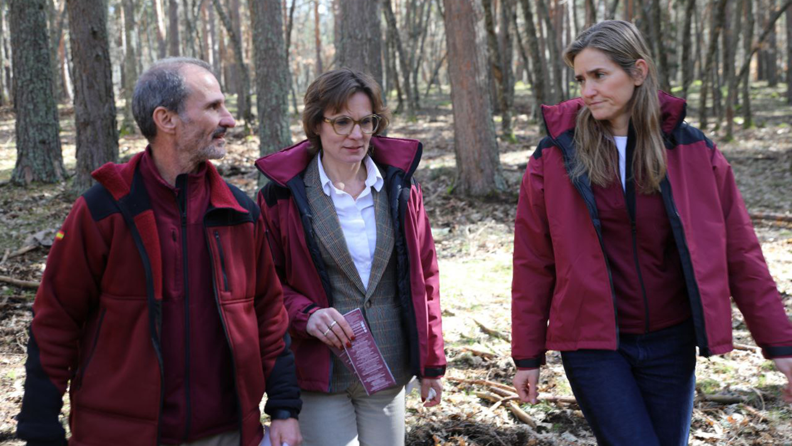 La vicepresidenta Sara Aagesen con la comisaria europea de Medioambiente, Resiliencia Hídrica y Economía Circular, Jessika Roswall y la posterior visita al CENEAM y sus alrededores. - Miteco