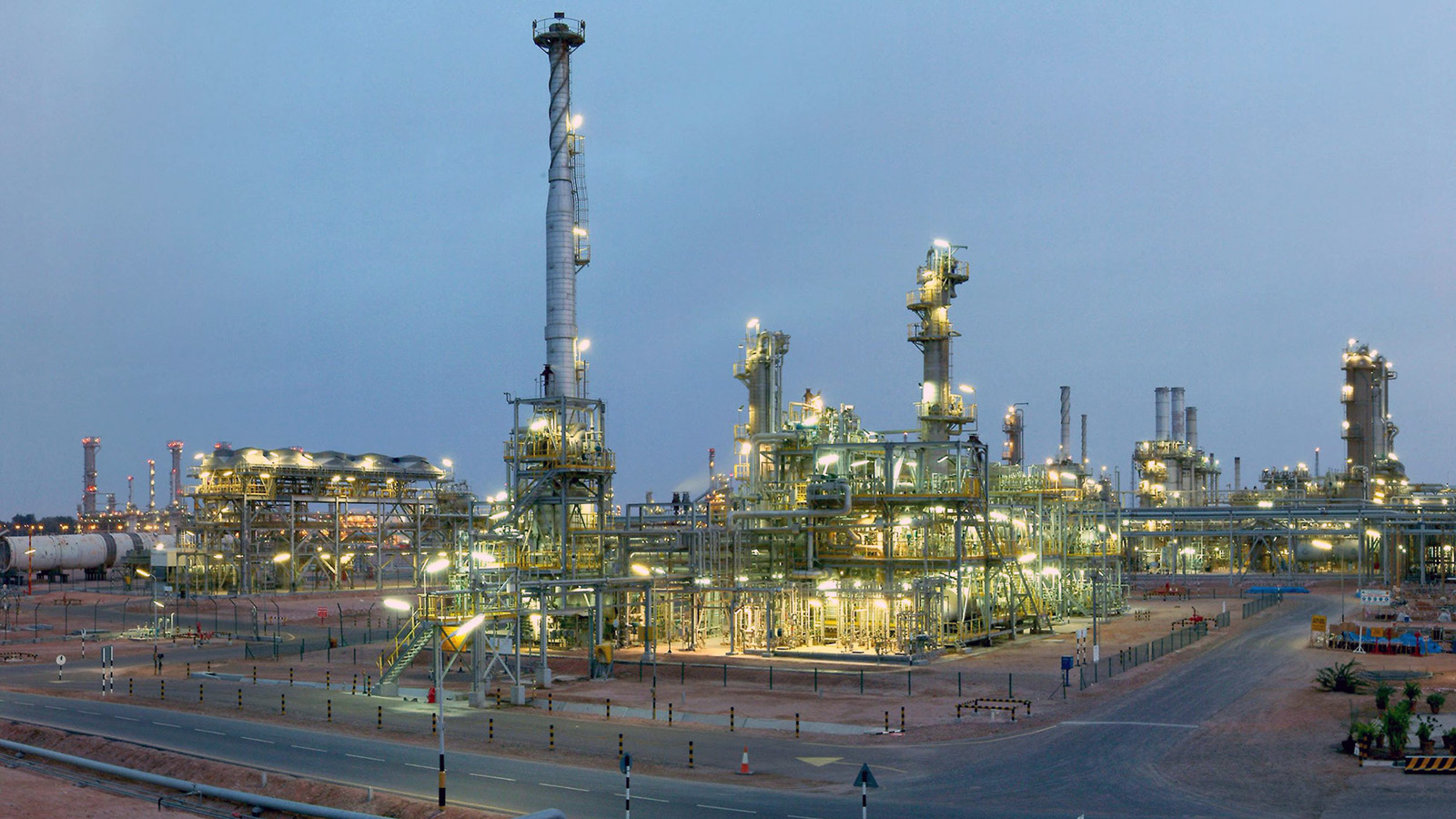 El complejo de Ruwais, la mayor refinería de Emiratos Árabes Unidos (EAU). - ADNOC