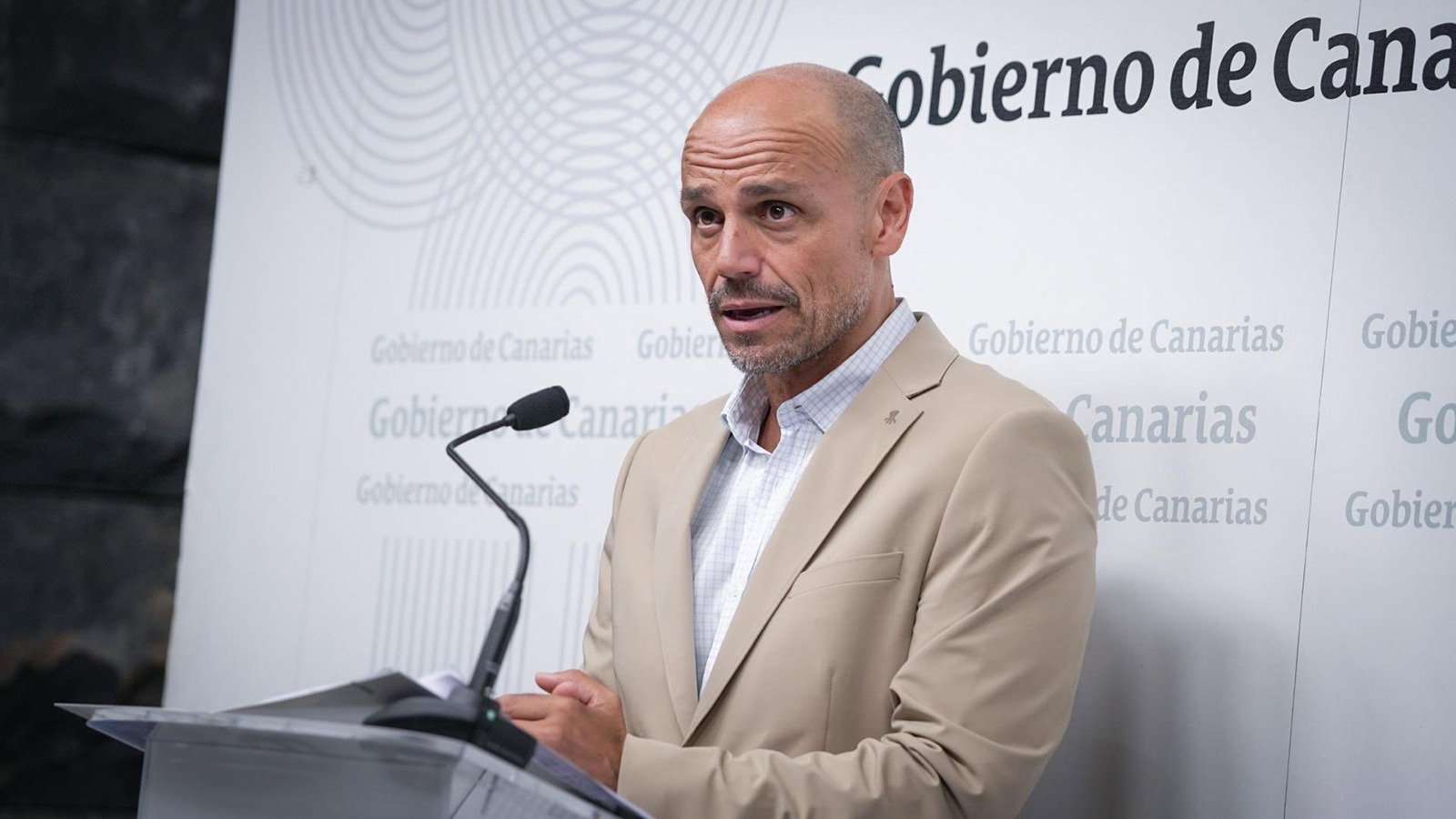 El portavoz del Gobierno de Canarias, Alfonso Cabello, en rueda de prensa. - Gobierno de Canarias