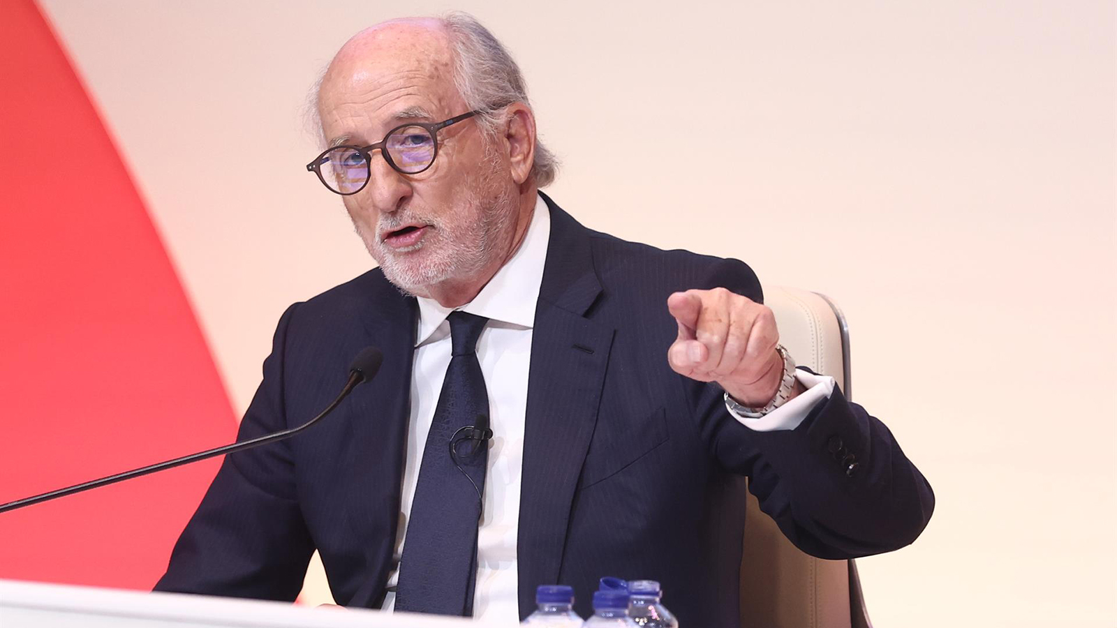 El presidente de Repsol, Antonio Brufau, durante la Junta General de Accionistas de Repsol, en el Campus Repsol, a 14 de mayo de 2026, en Madrid (España). - Eduardo Parra - Europa Press