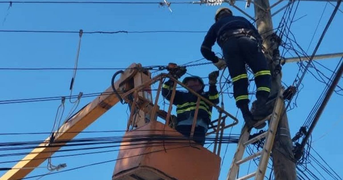 Las 'solineras', el último invento de los cubanos contra los apagones